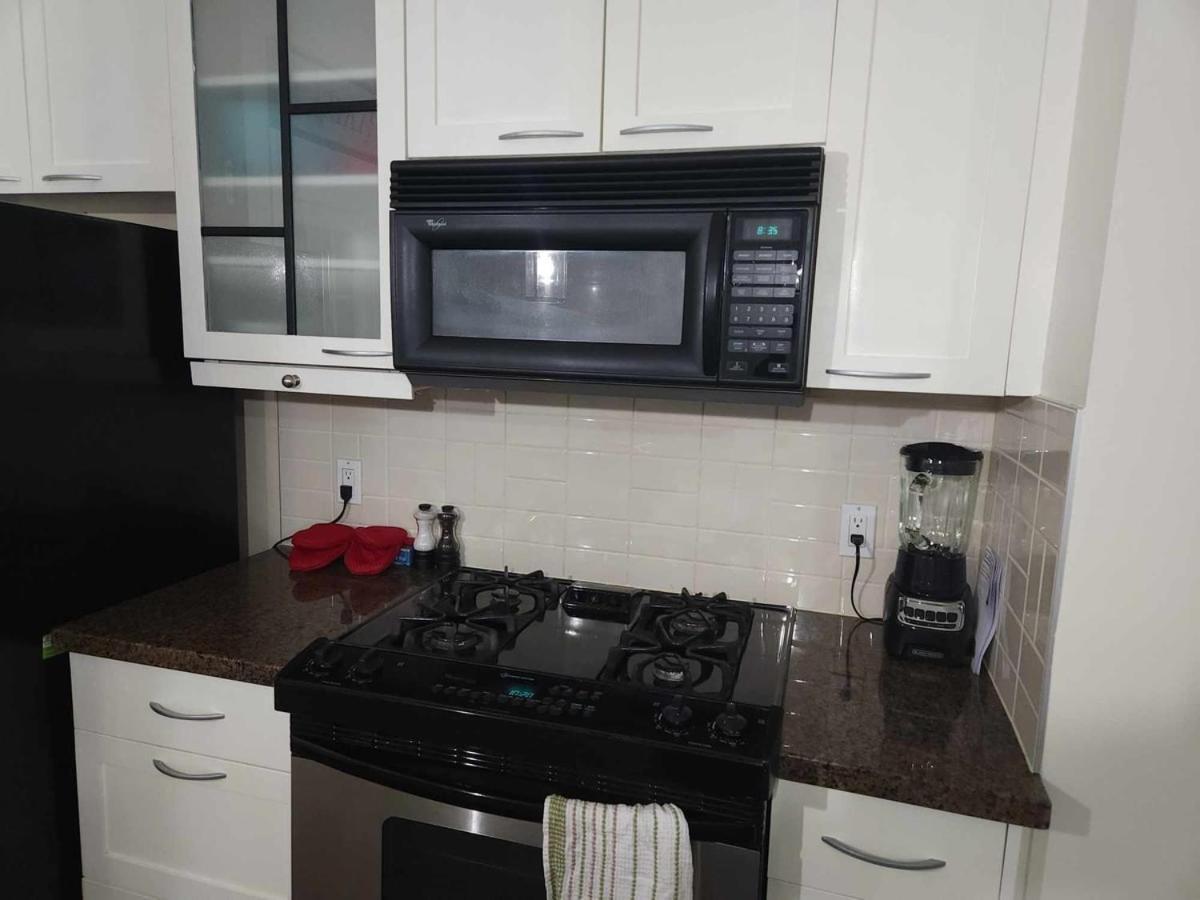 Downtown Deluxe: Stylish 2bd2ba Townhouse Casa de férias *